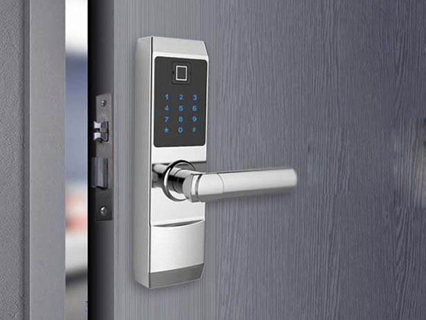 南阳24小时上门开锁公司