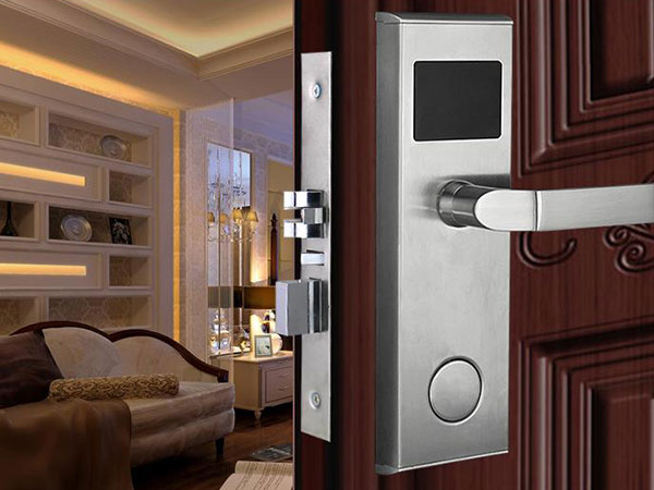 南阳24小时上门开锁公司