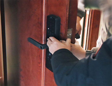 南阳24小时上门开锁公司